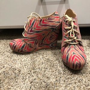 Boutique Wedges, New, 8
